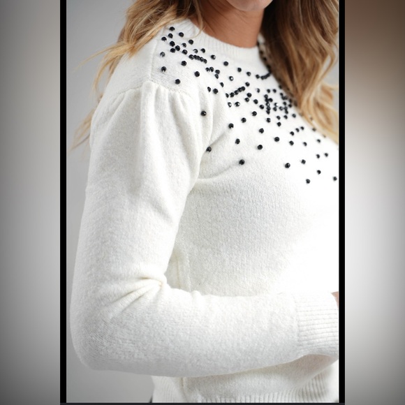 H&M Ivory Crewneck SZ XS MOHAIR Wool Blend Sweater Bishop Sleeves Quiet Luxury - Picture 2 of 13